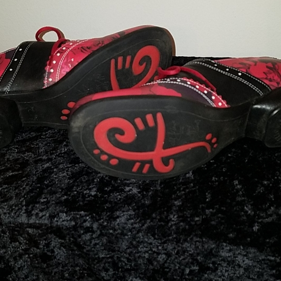 John Fluevog Erika Fellowship Saddle Shoe - Picture 5 of 5